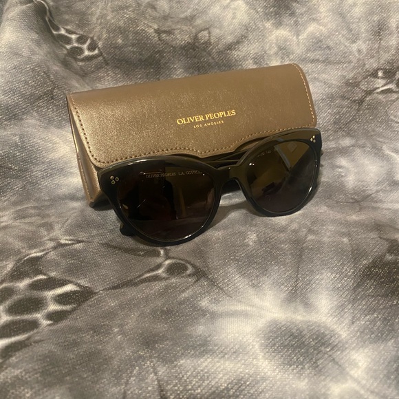 Oliver Peoples Navy/Black Cat Eye Sunglasses - Picture 5 of 6